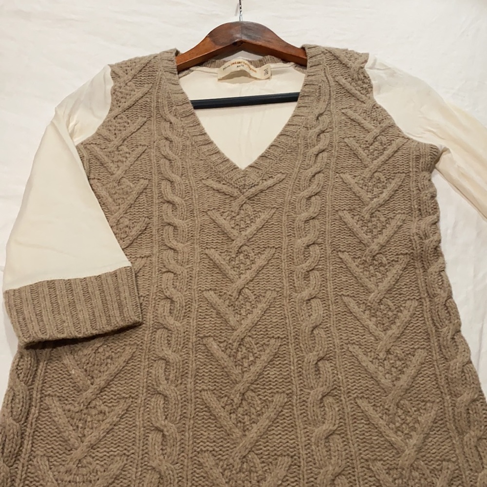 Sweater/shirt - Picture 4 of 4